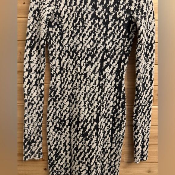 L’ogan Size 2/XSmall Low Back Baby Alpaca Knee Length Long Sleeve Dress - Picture 5 of 14